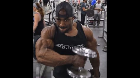 big ramy biceps size.